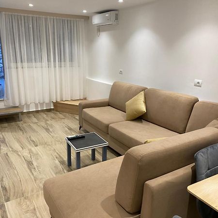 Apartaments Rraku Sarandë 外观 照片