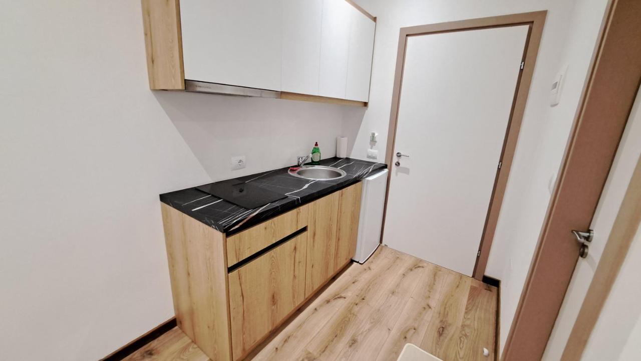 Apartaments Rraku Sarandë 外观 照片