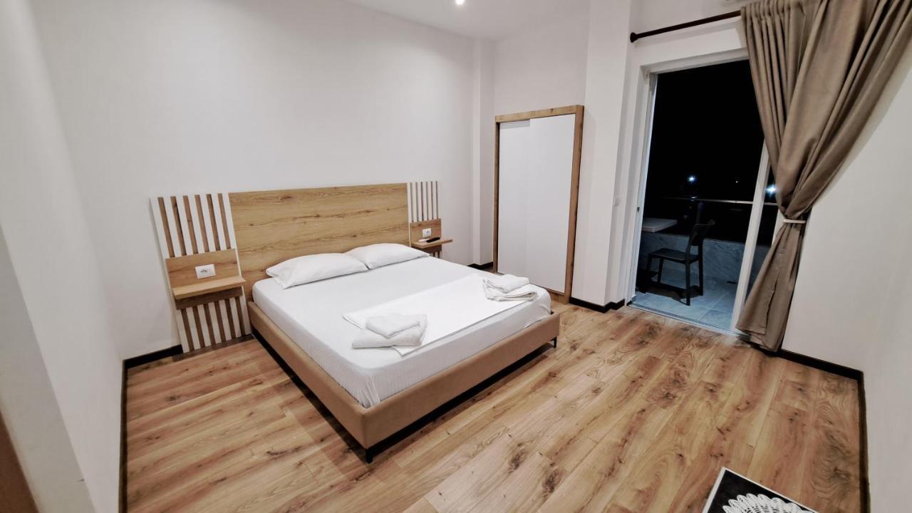 Apartaments Rraku Sarandë 外观 照片