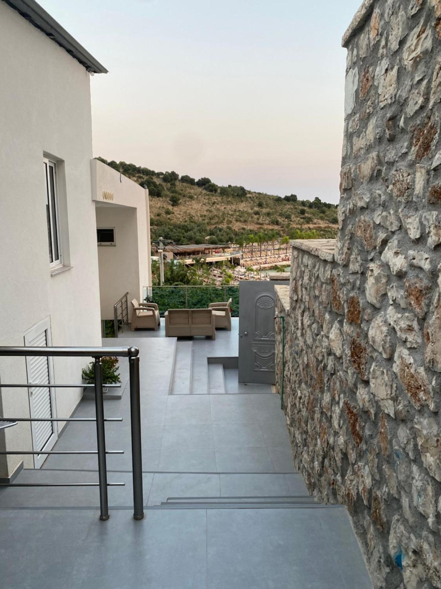 Apartaments Rraku Sarandë 外观 照片