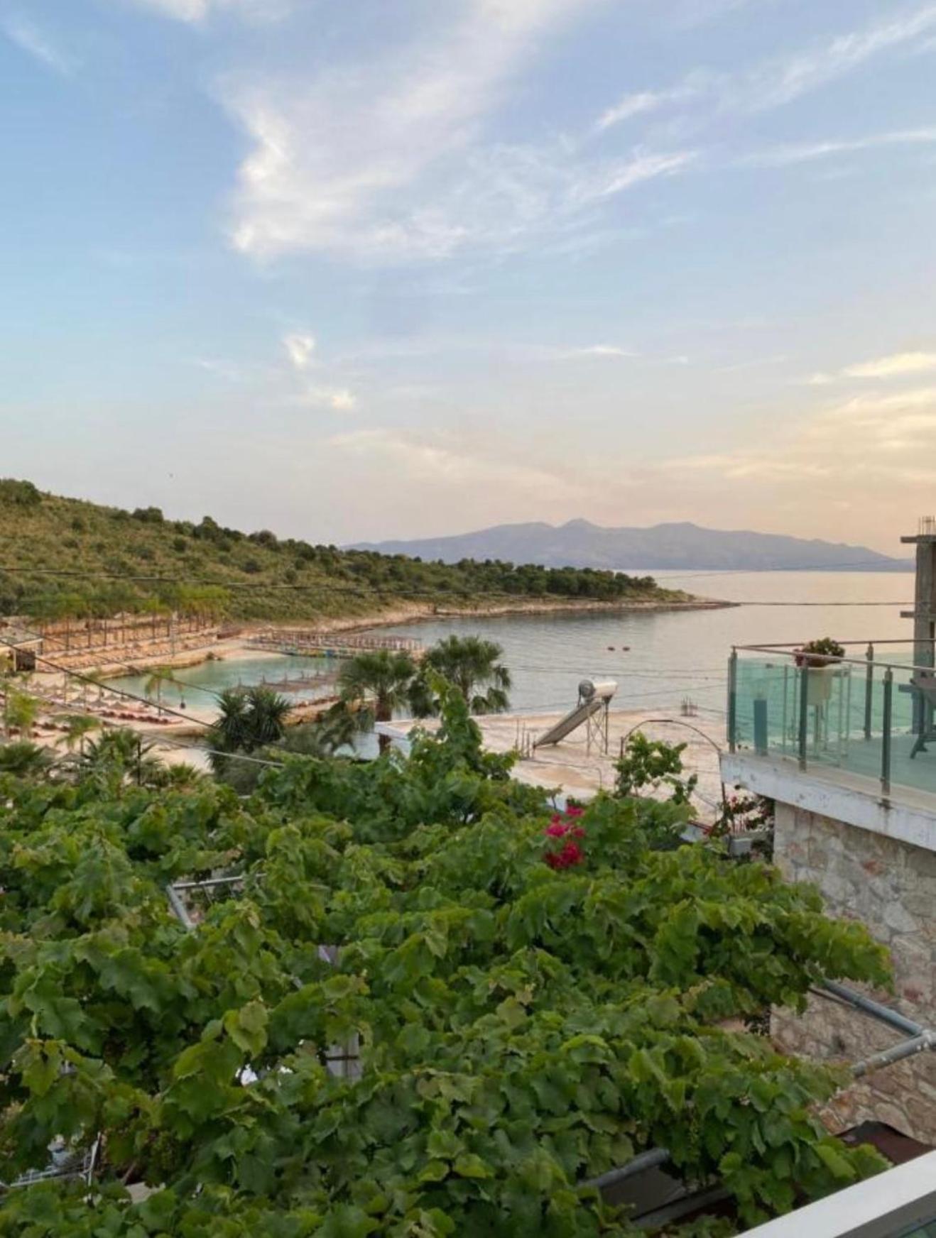 Apartaments Rraku Sarandë 外观 照片