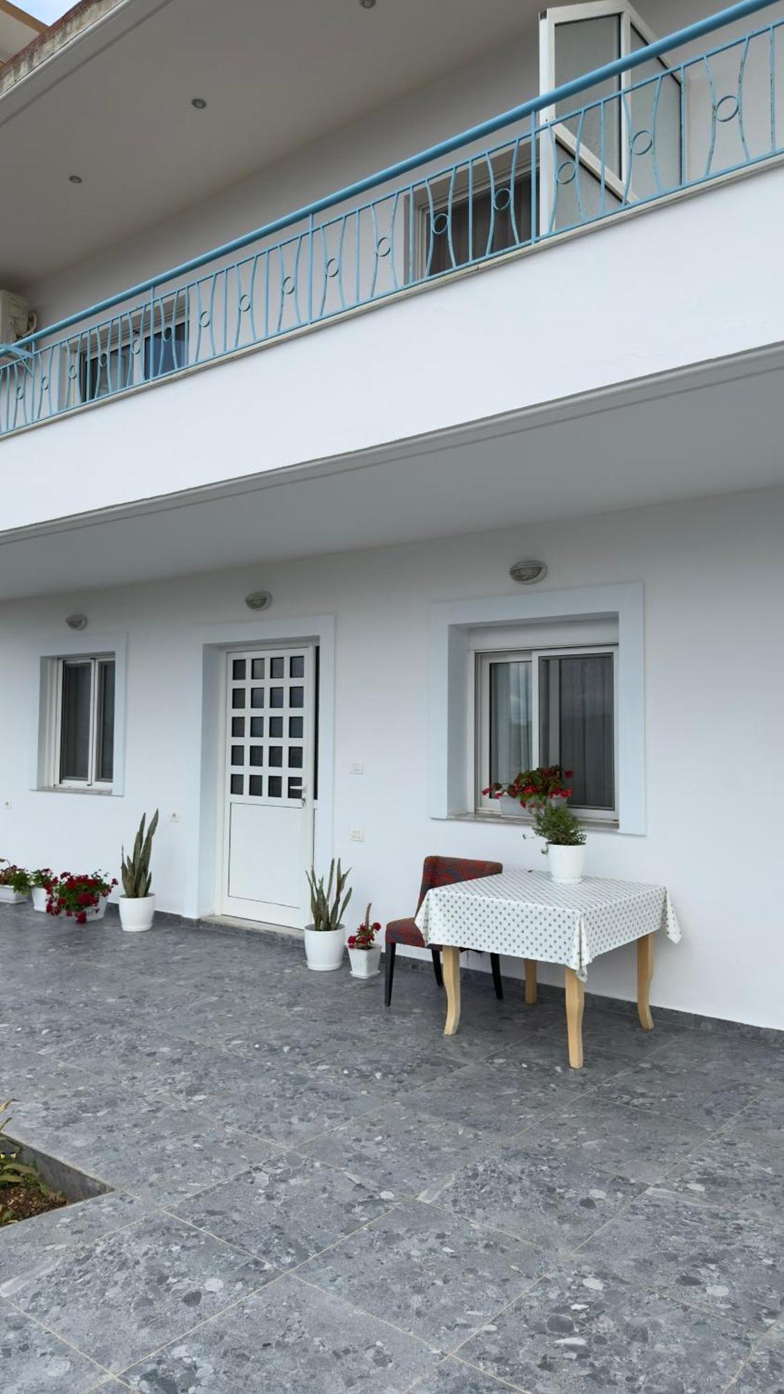 Apartaments Rraku Sarandë 外观 照片