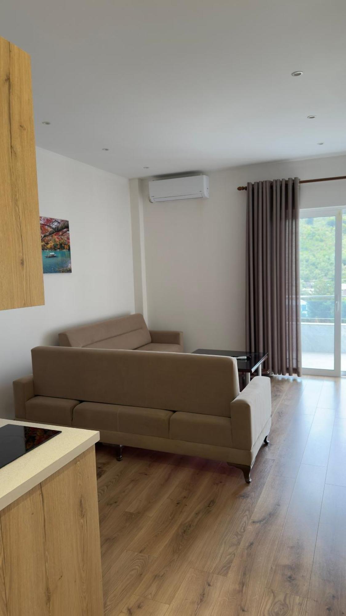 Apartaments Rraku Sarandë 外观 照片